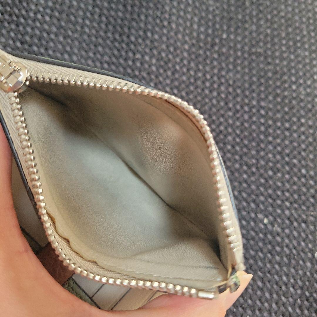 LOEWE　レザー 三つ折り財布 ライトグリーン　バイカラー