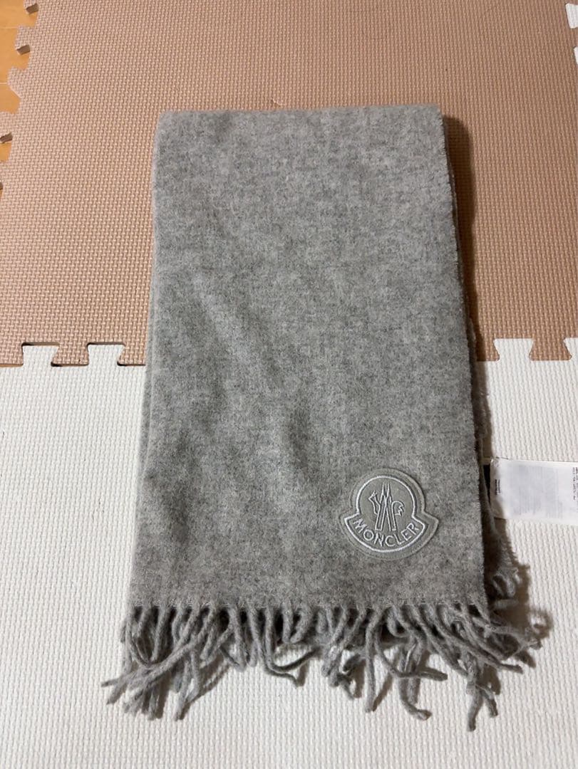 MONCLER グレー マフラー ウール100% フリンジ付き