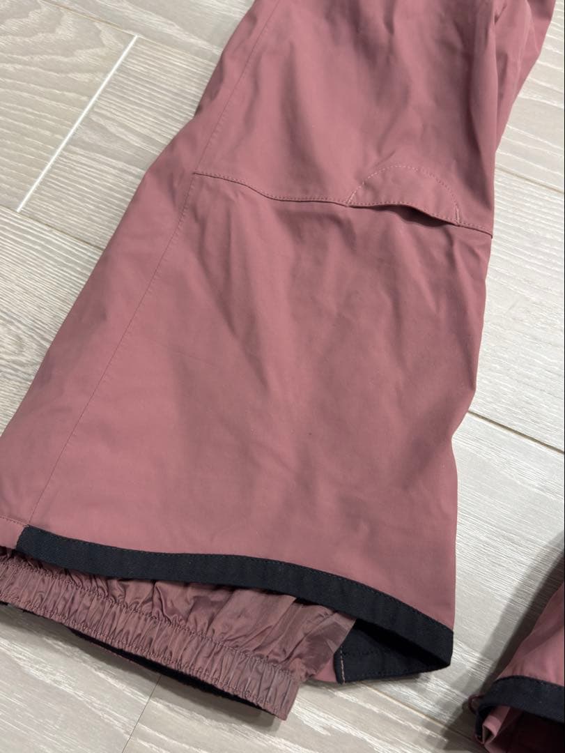 Burton スノーボードウェア パンツ ピンク