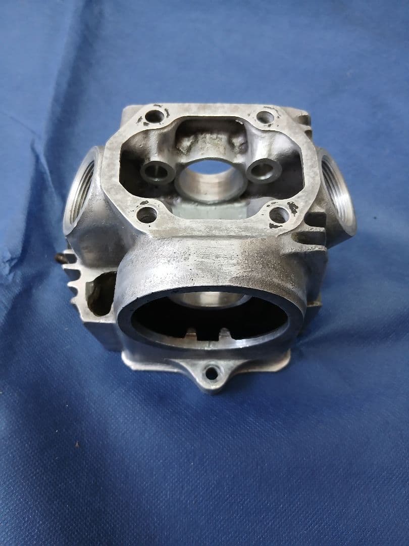 【モンキー】z50j　モンキー　シリンダーヘッド