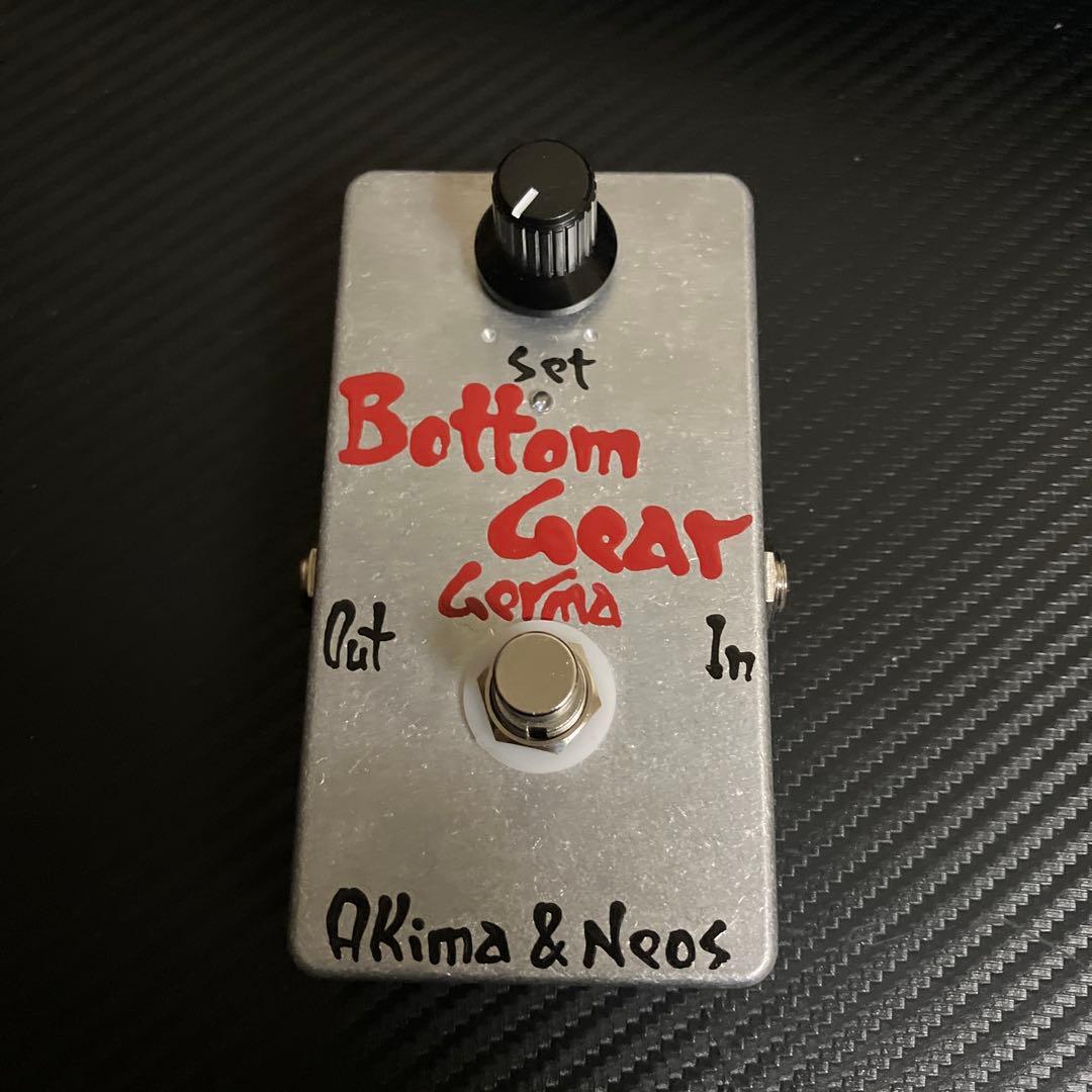 AKIMA & NEOS Bottom Gear ベースエフェクター