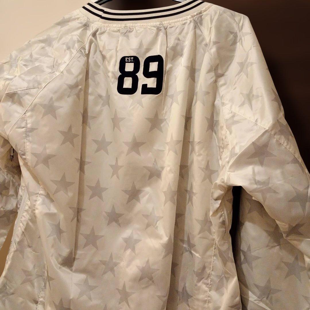 パーリーゲイツレディース星柄 星柄蓄熱アウターサイズL