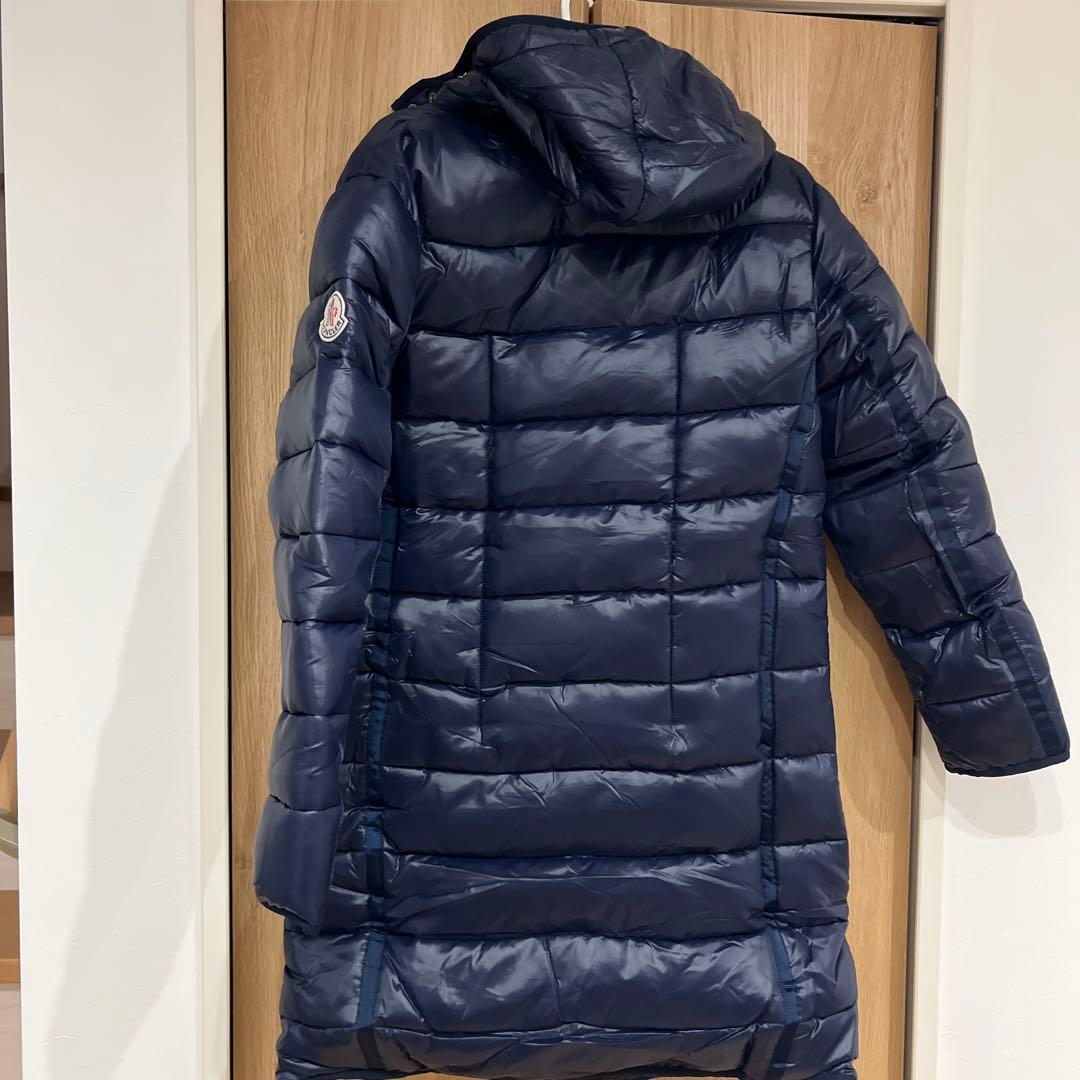 ネイビー ダウンコート フード付き