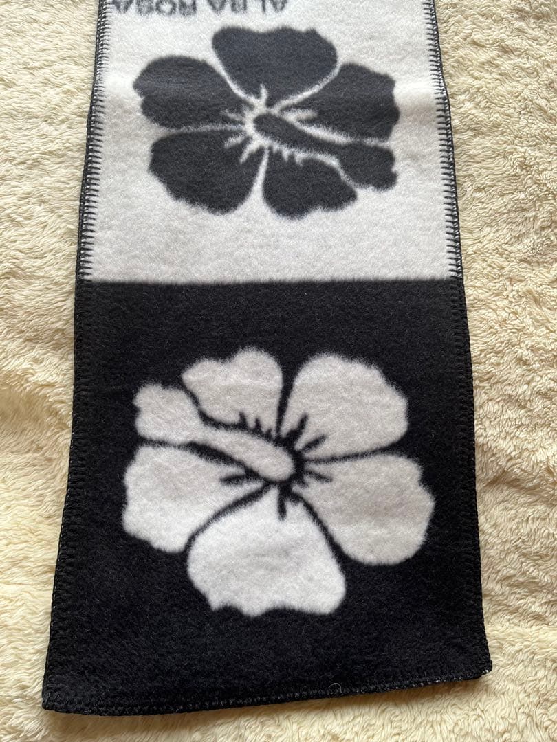 ALBA ROSA アルバローザ　升目　マフラー