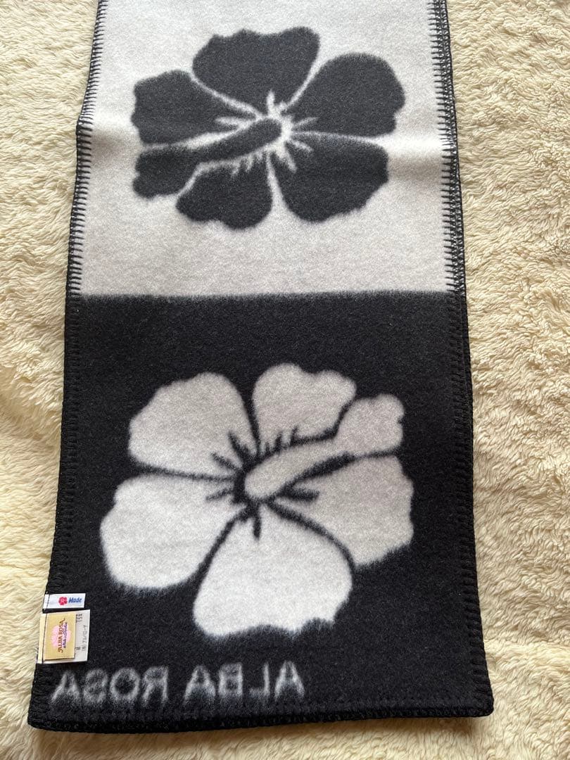 ALBA ROSA アルバローザ　升目　マフラー