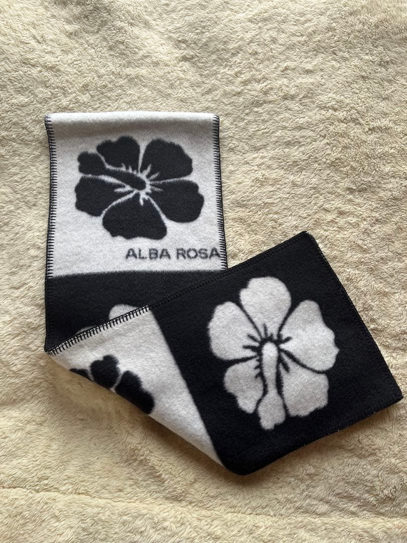 ALBA ROSA アルバローザ　升目　マフラー