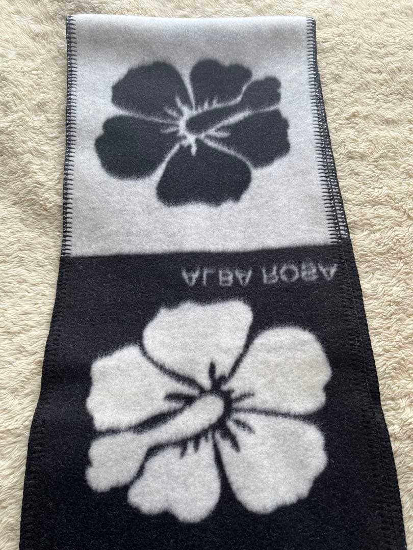 ALBA ROSA アルバローザ　升目　マフラー