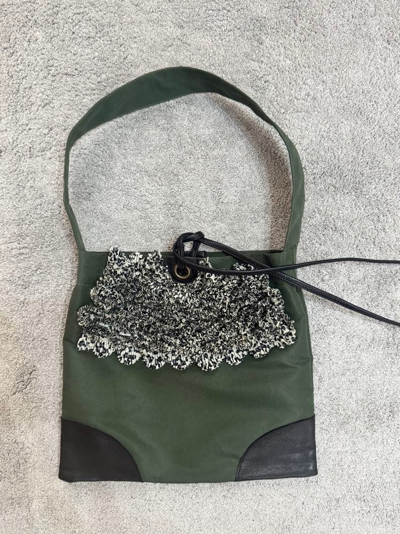 carnet オリーブグリーン ナイロンバッグ