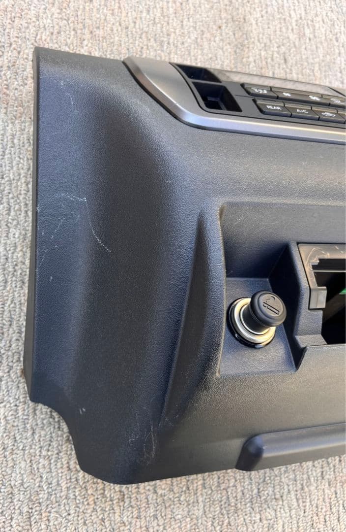 トヨタ ハイエース200系 S-GL 純正エアコンパネル