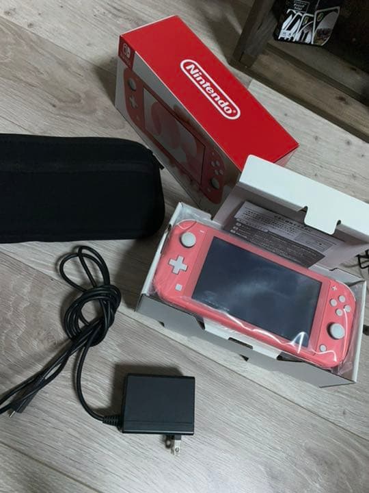 Nintendo Switchライト