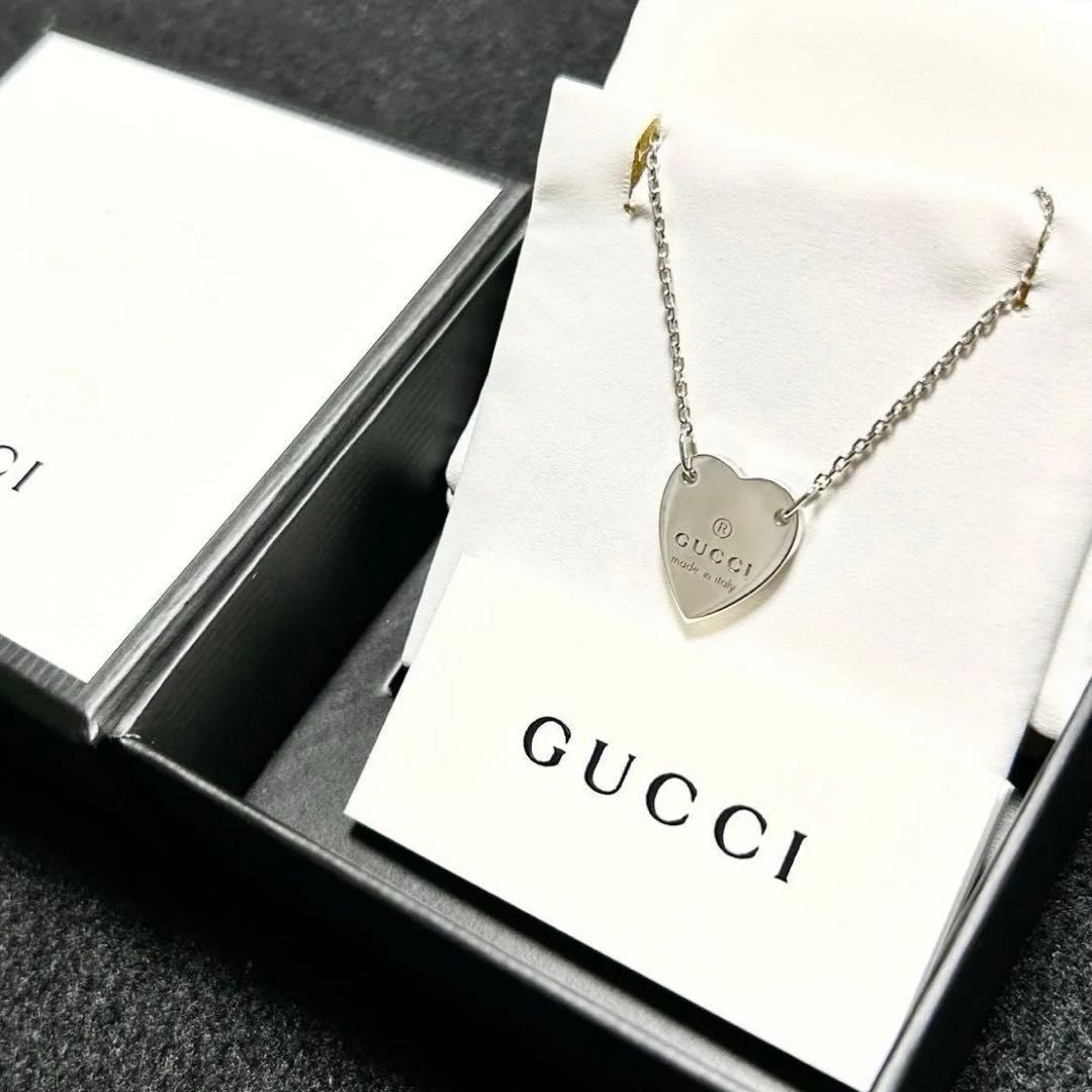 GUCCI グッチ　ハート　ネックレス　ペンダント　シルバー　ブランド　美品