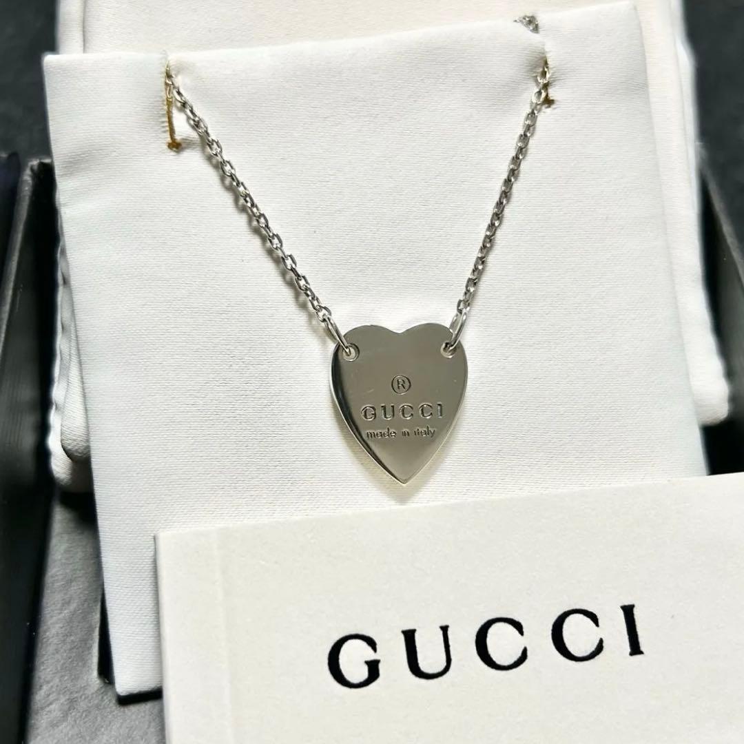 GUCCI グッチ　ハート　ネックレス　ペンダント　シルバー　ブランド　美品