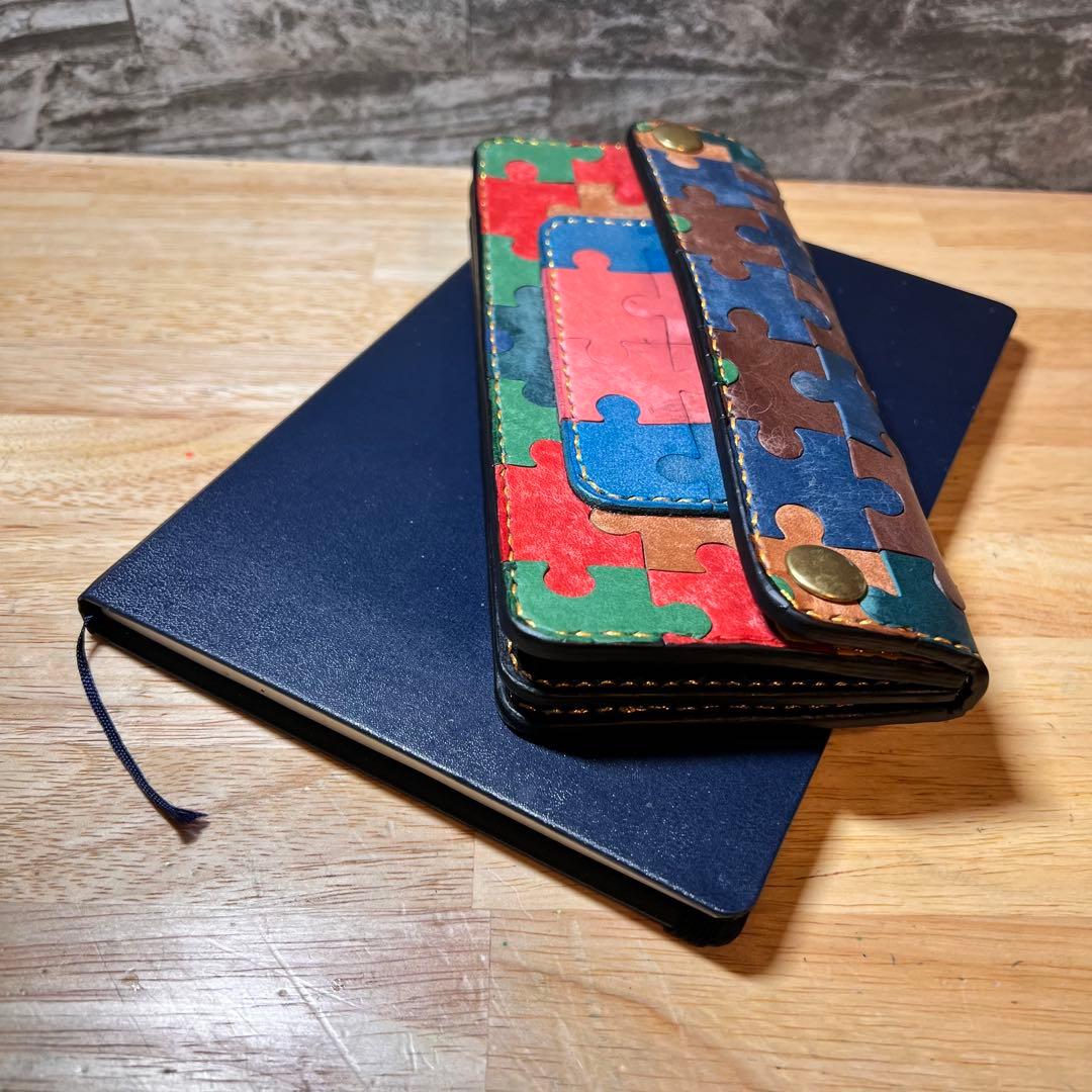 ア*キ様 【世界に一つ】ロングトラッカーウォレット 長財布 高級 本革 パズル
