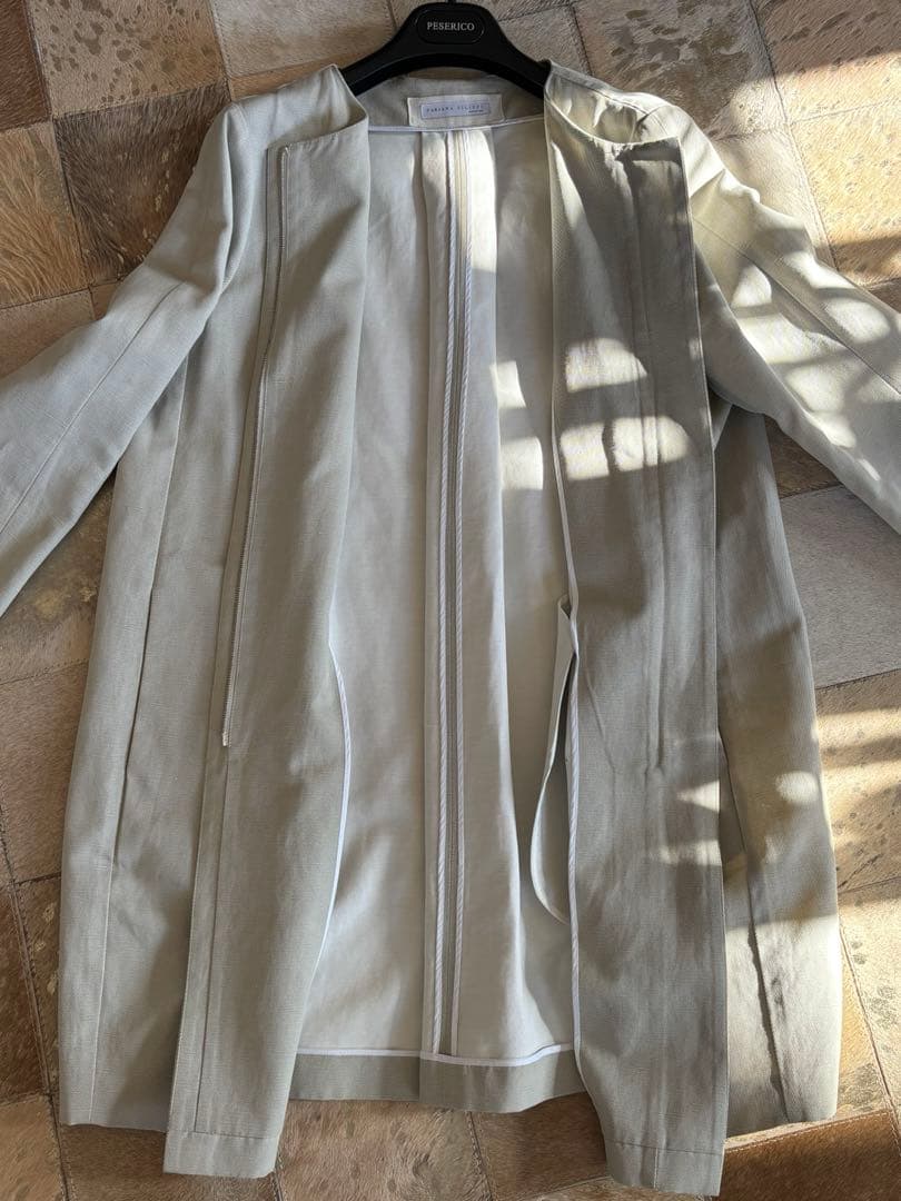 写真追加しました　ファビアナ フィリッピ 白コート