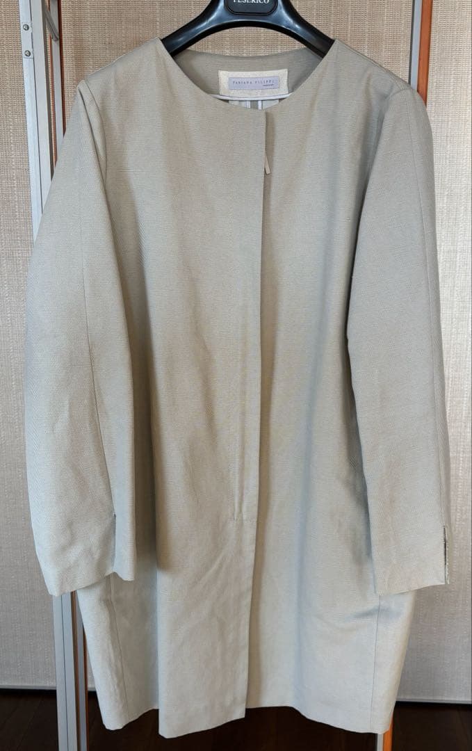 写真追加しました　ファビアナ フィリッピ 白コート