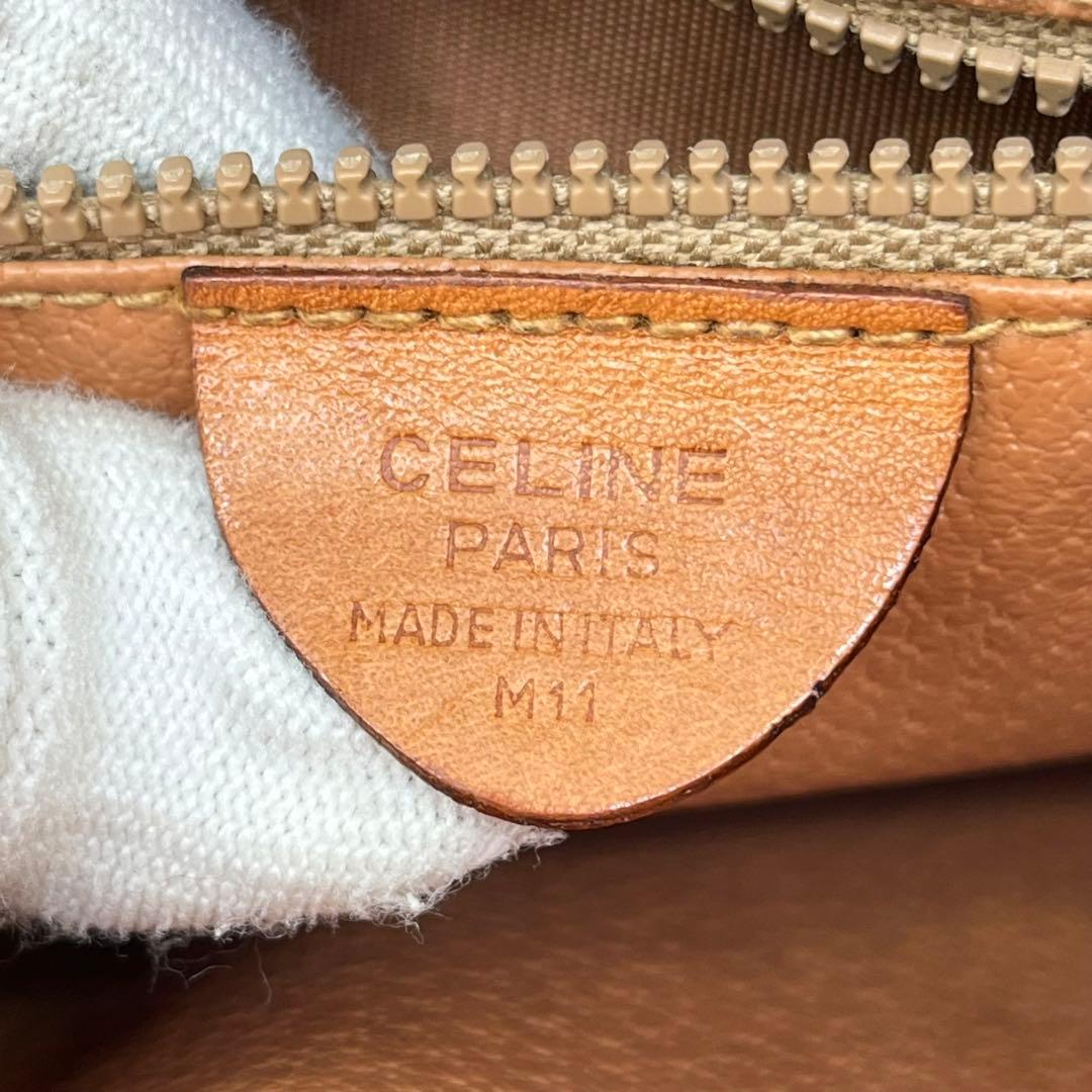 【美品】CELINE ショルダーバッグ 斜めがけ マカダム柄 トリオンフ PVC
