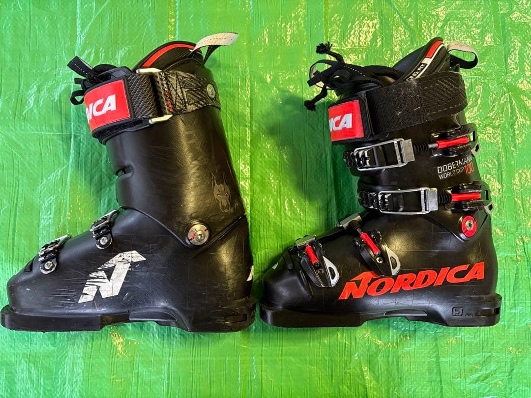 Nordica Dobermann 100 スキー用ブーツ
