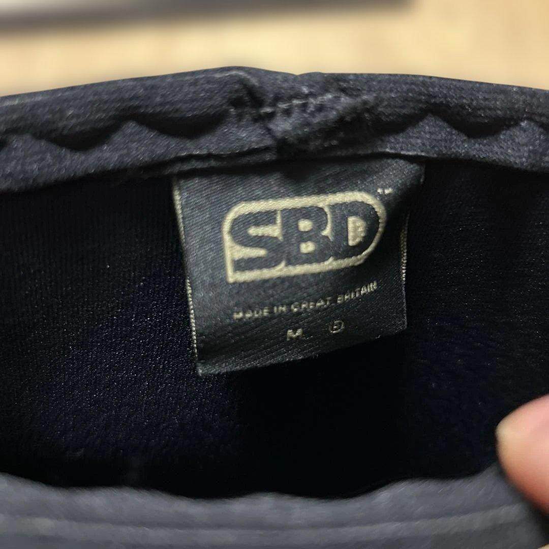 限定品 SBD Endureエンデュア ニースリーブカーキグリーン&ブラック　M