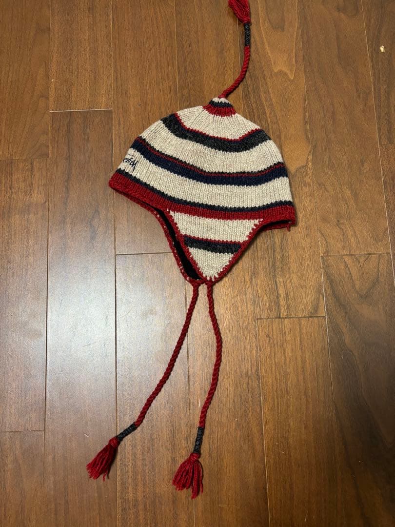 stussy ニット帽　　耳当て付き　フライトキャップ　ステューシー