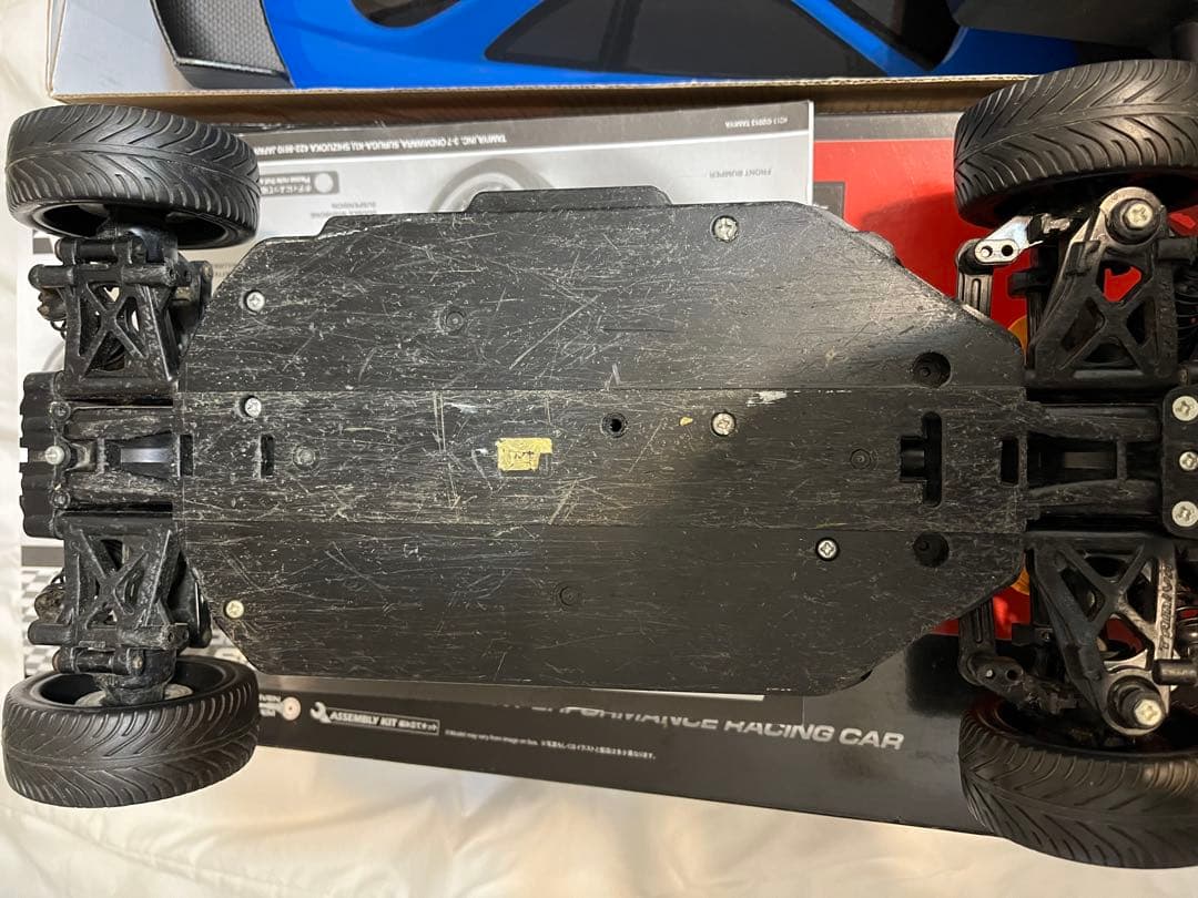 TT-02 タミヤ　フルセット　練習用ボディ付　カルソニック　オプション付き