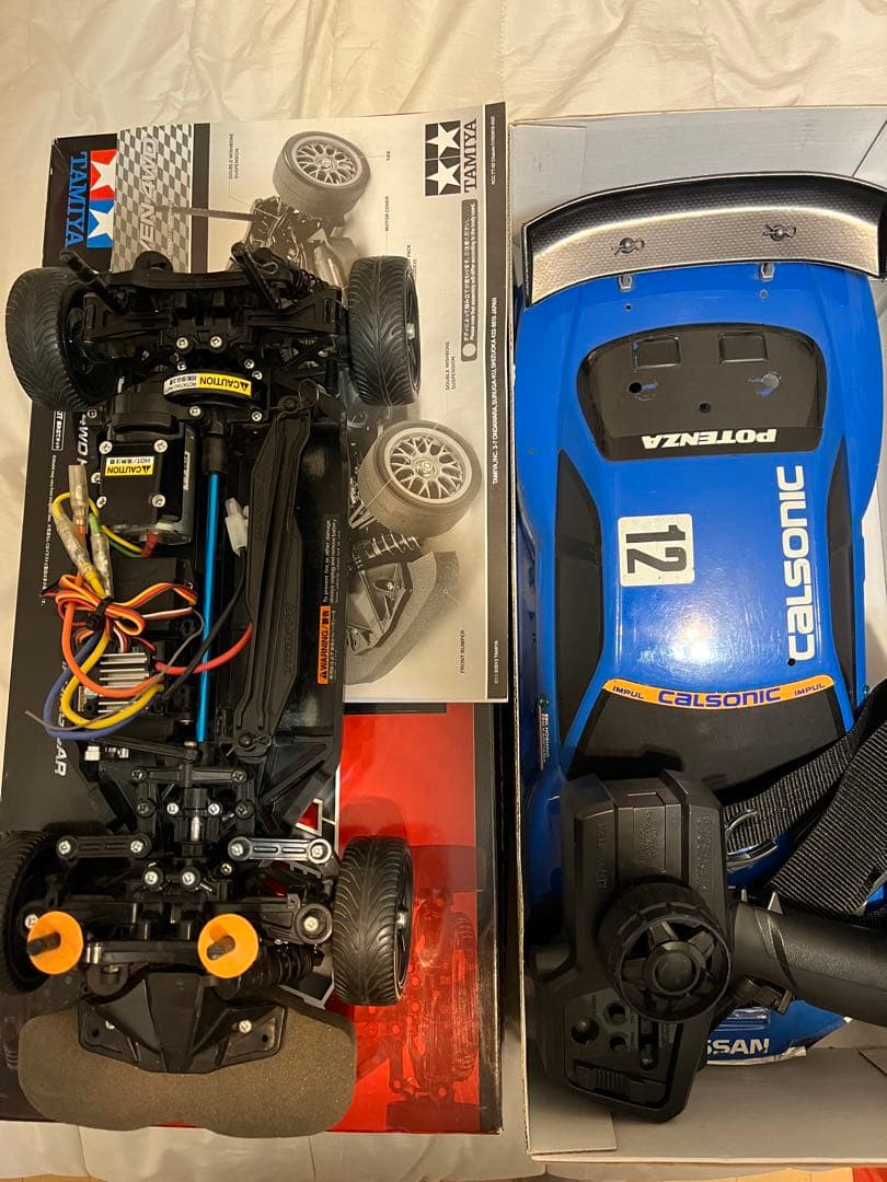 TT-02 タミヤ　フルセット　練習用ボディ付　カルソニック　オプション付き