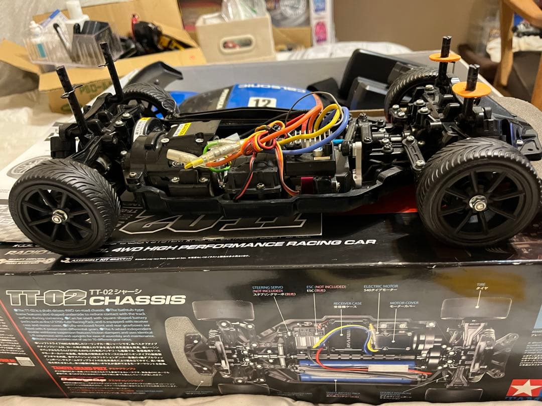 TT-02 タミヤ　フルセット　練習用ボディ付　カルソニック　オプション付き