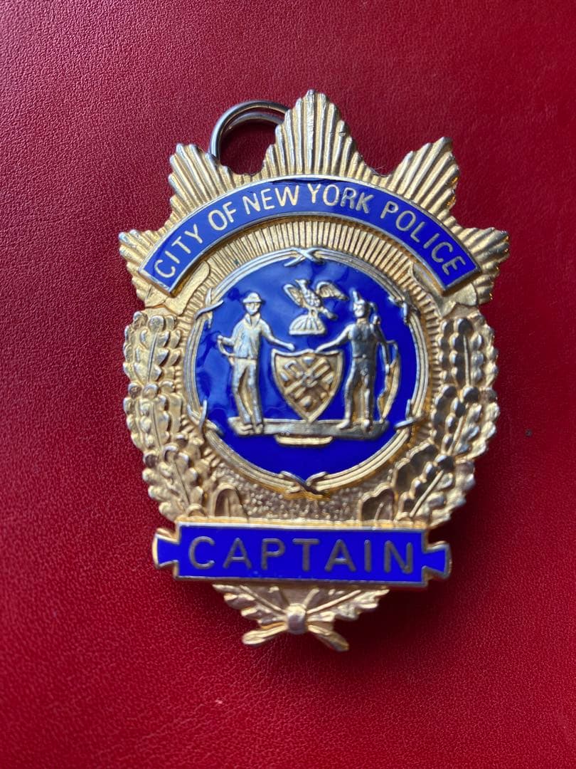 ニューヨーク市警察 キャプテンバッジ旧型
