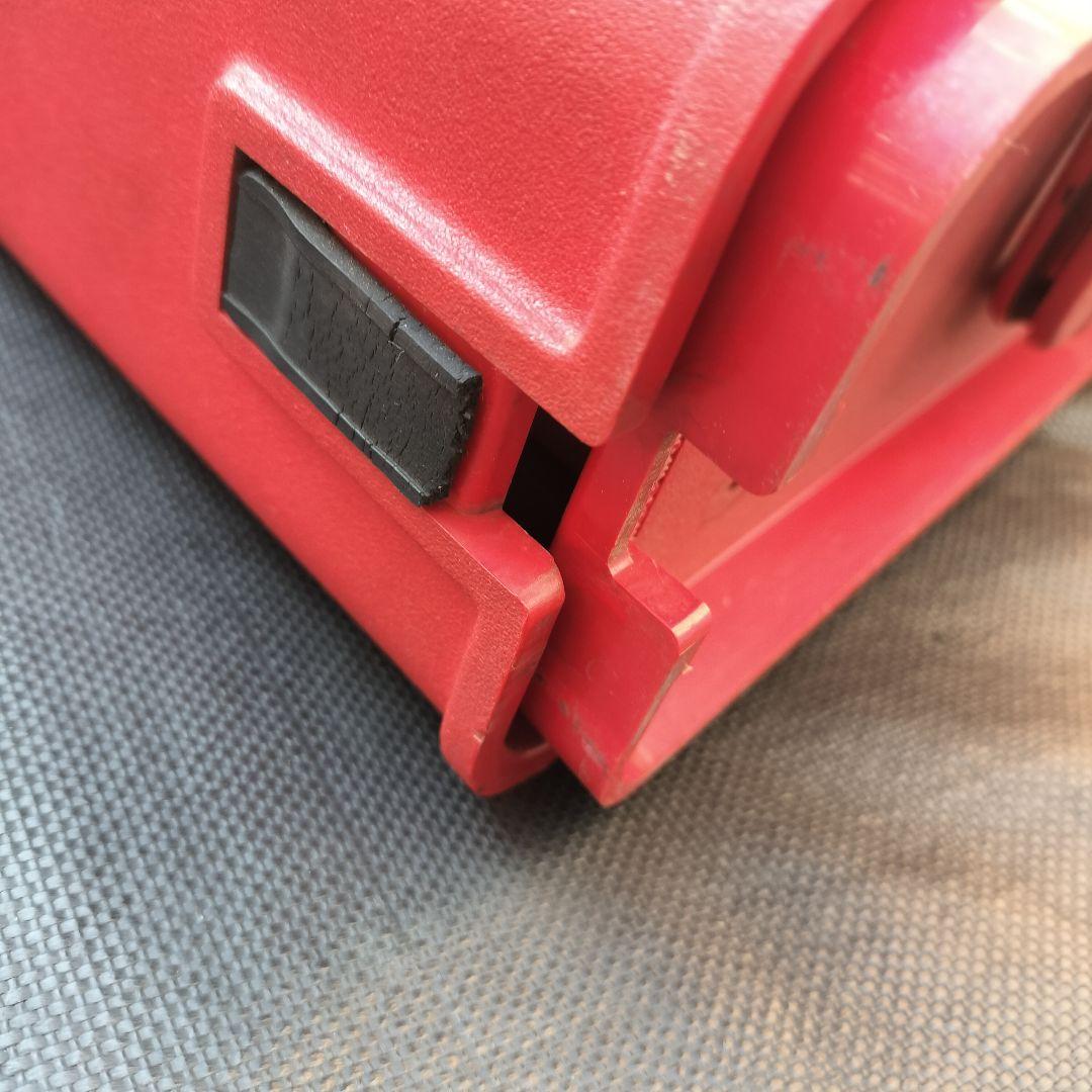 タイプライター olivetti valentine 赤いバケツ オリベッティ