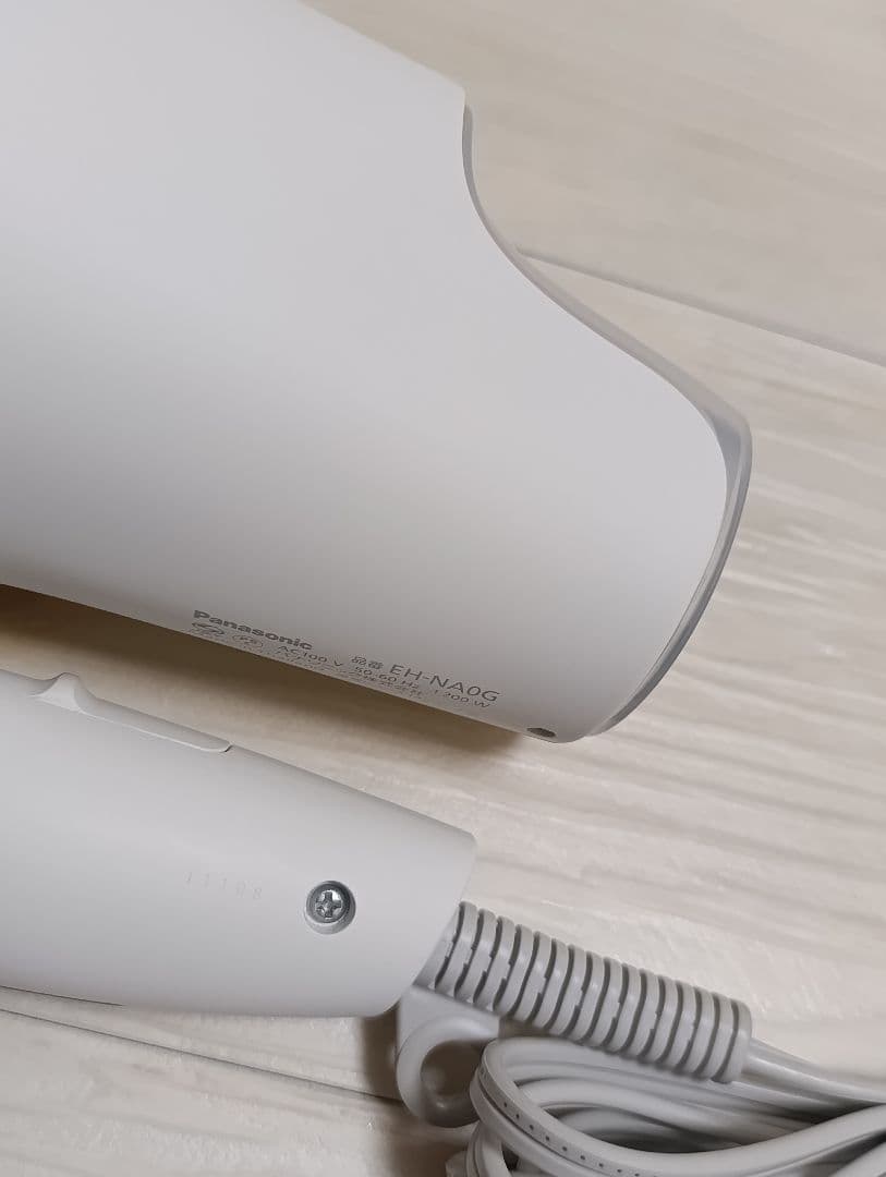 パナソニック ナノケア Panasonic EH-NA0G 21年製 WH 01