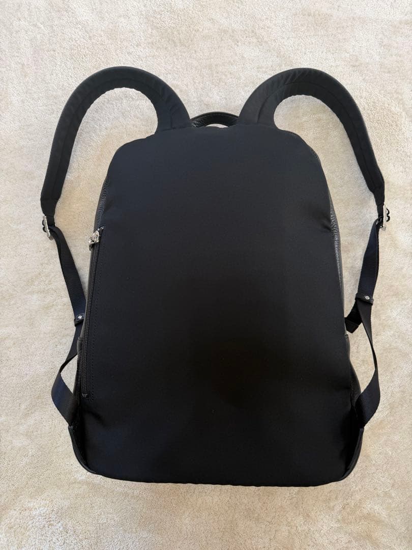 ペッレモルビダ MB060A Maidan Voyage黒レザーリュック