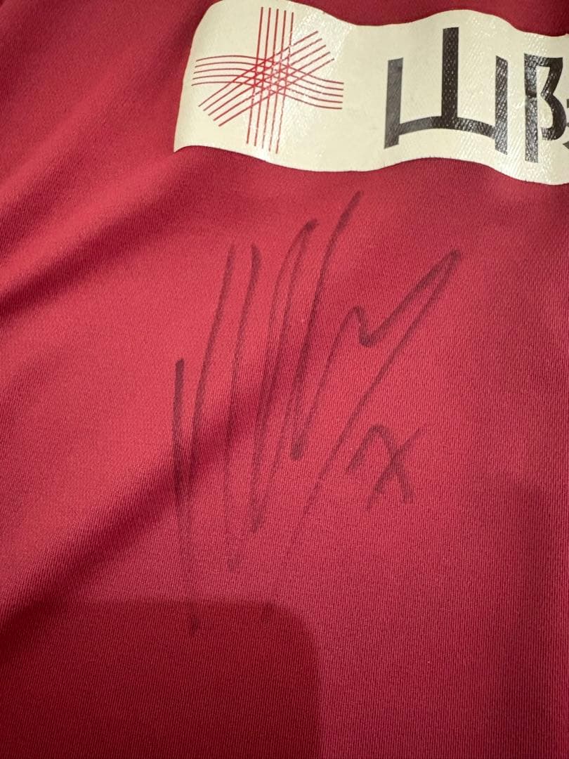 【激レア選手支給品】イニエスタ、ビジャ直筆サイン入り ヴィッセル神戸練習着