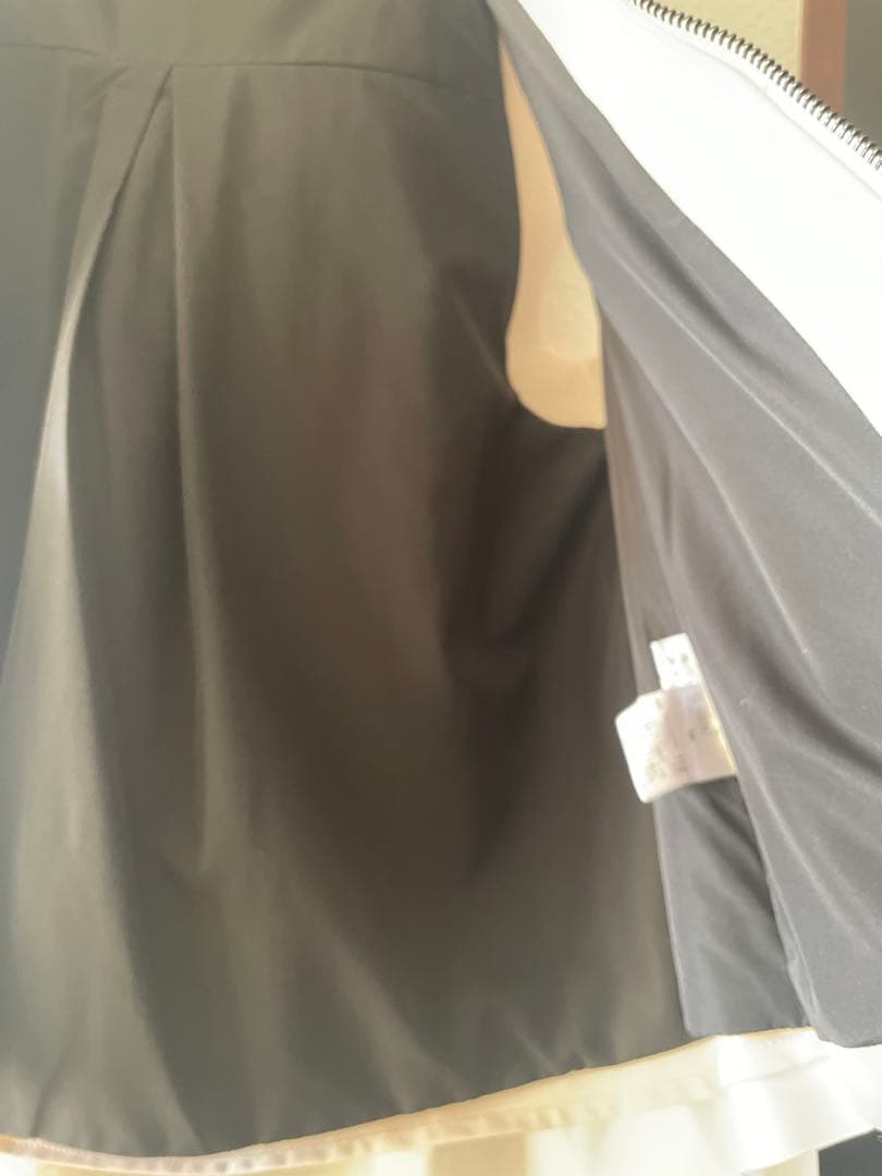 LUGIVAルギヴァ♪ バックフレアダンボールベスト　モチモチ素材