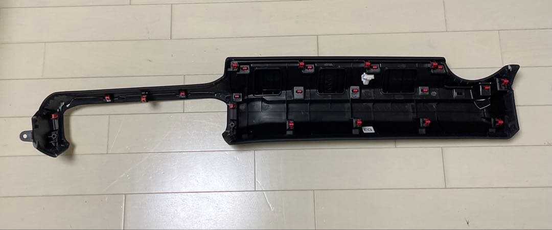 トヨタ純正 ランドクルーザー250 インパネ（ザイル調チタニウムフィルム＋メッキ