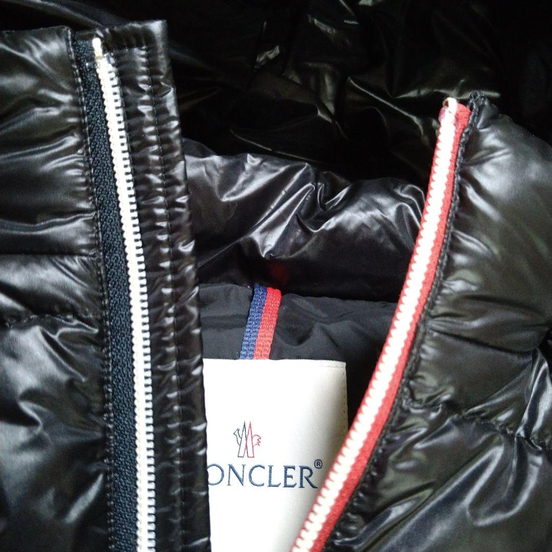 【未使用に近い♥】モンクレール　サイズ10anni 140cm 黒