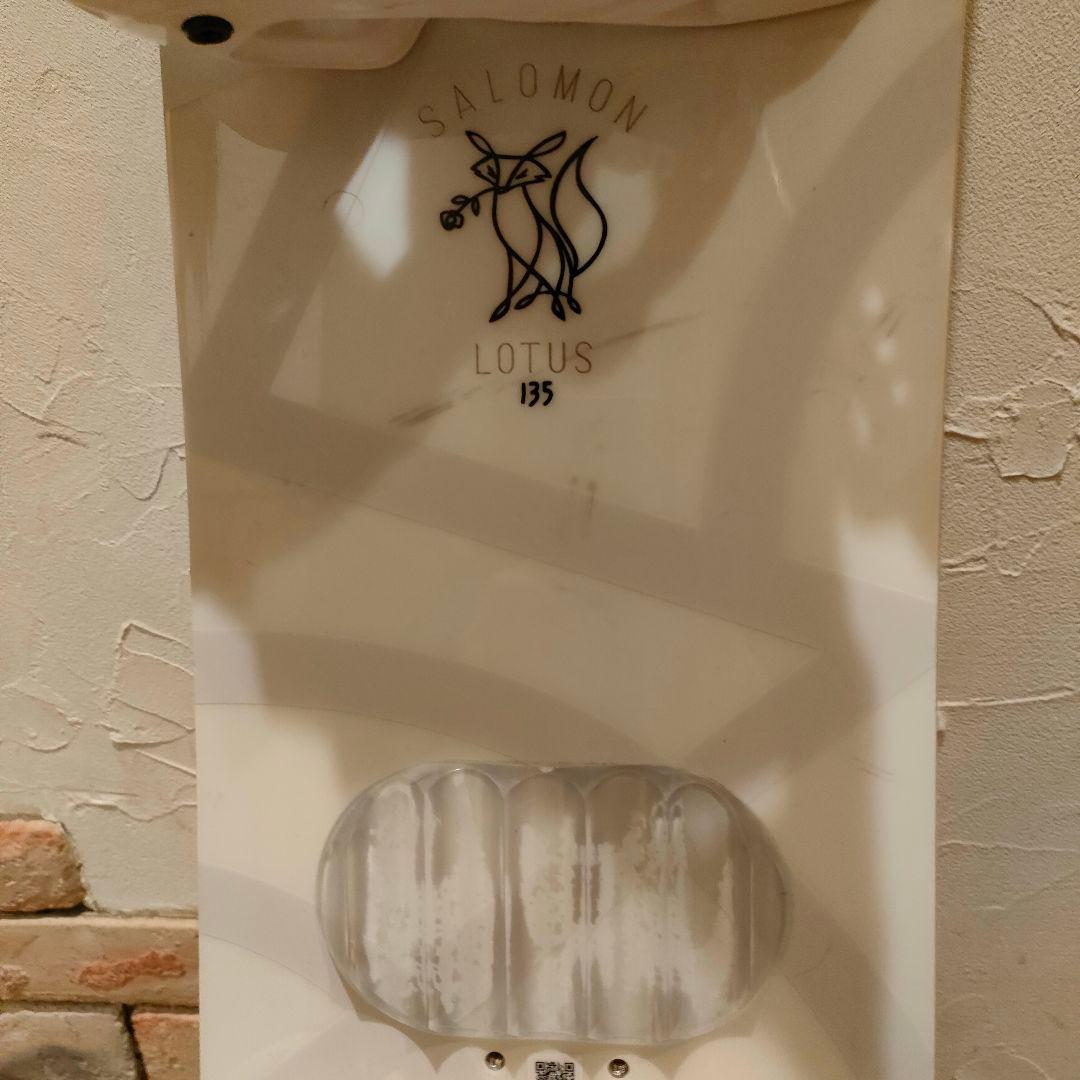 SALOMON　サロモン　スノーボード LOTUS　135　ビンディングS