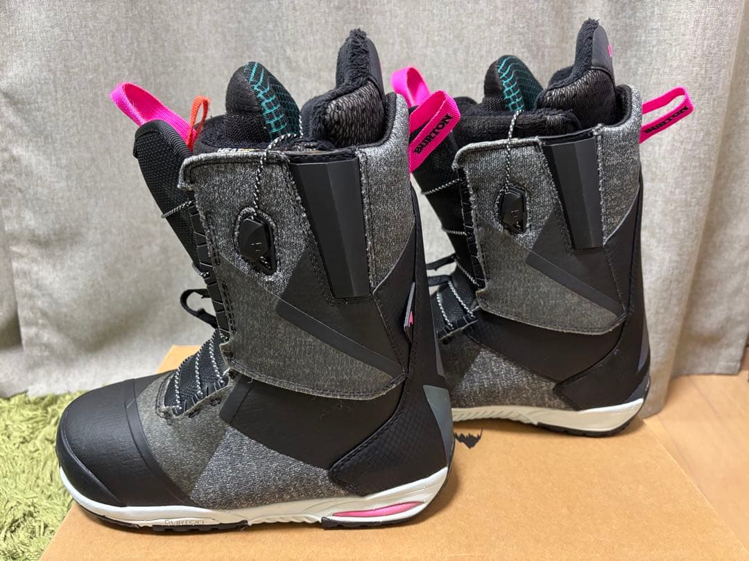 Burton ブーツ　Supreme 23.5cm