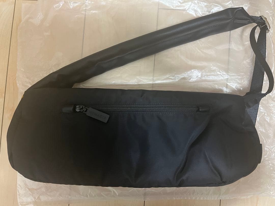新品未使用　＜NOMADIS＞LUCK ワイド ショルダーバッグ