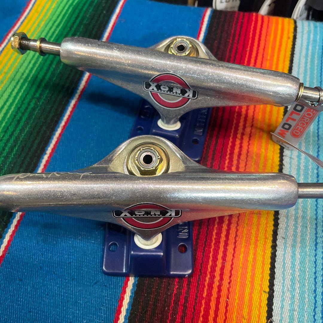 インディ independent 144 Knox スケボートラック一万3800