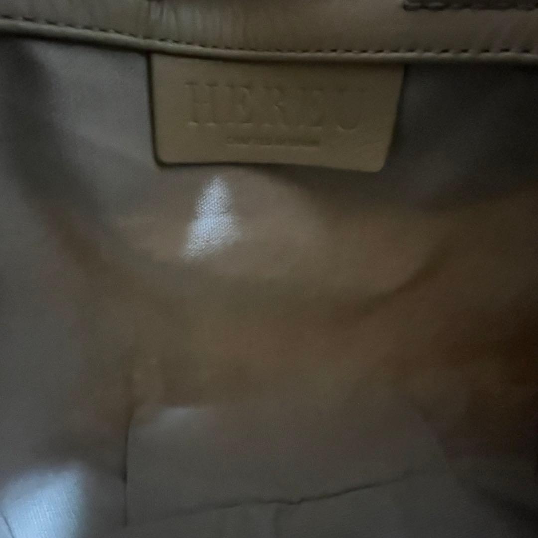 【極美品】ＨＥＲＥＵ　ヘリュー　ボンボンバッグ　ラフィア