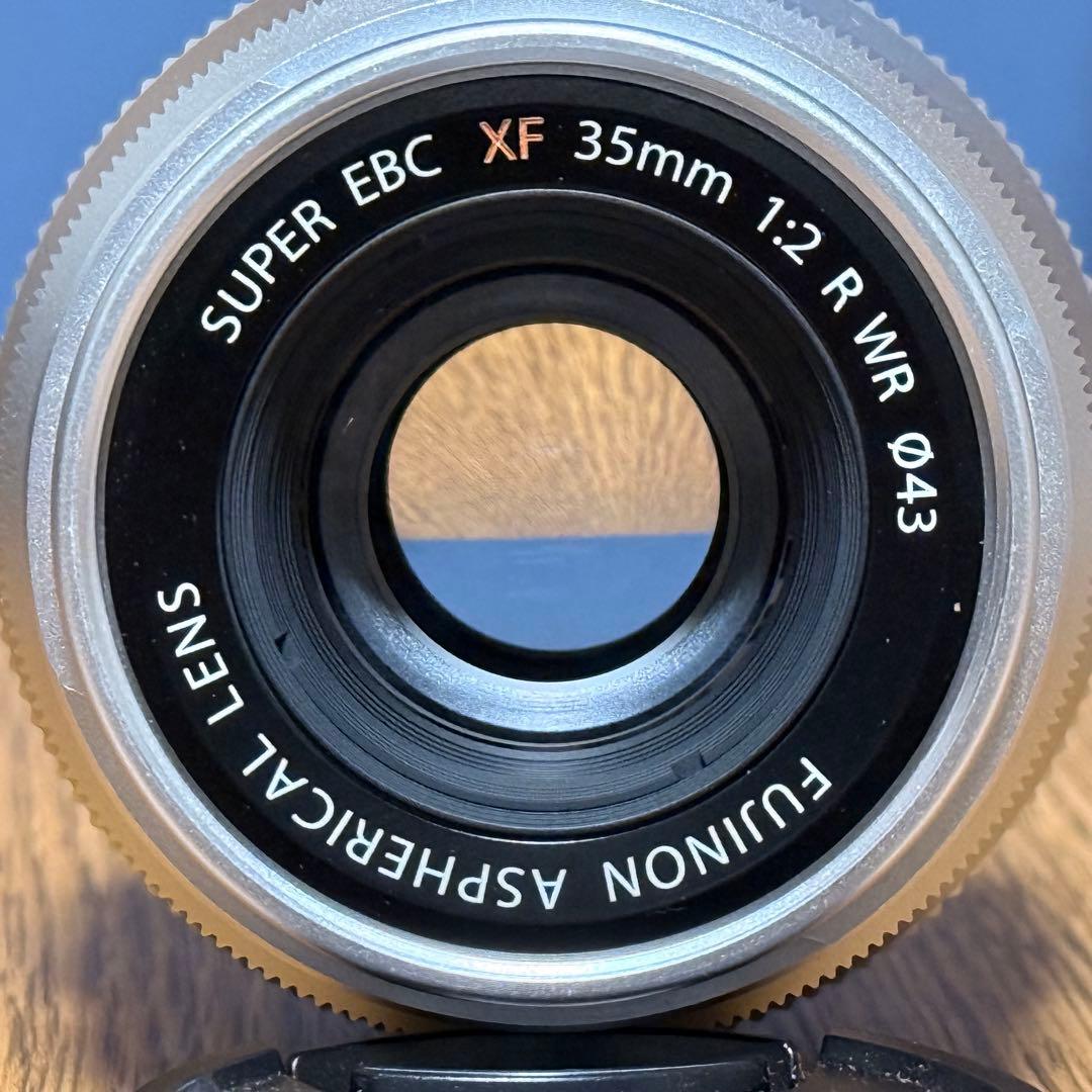 【極美品】富士フイルム XF35mm F2 R WR シルバー（付属品完備）