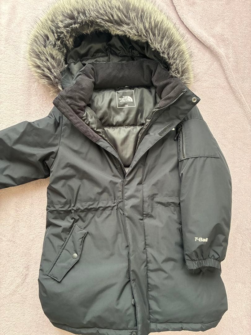 THE NORTH FACE ブラックダウンジャケット 130〜