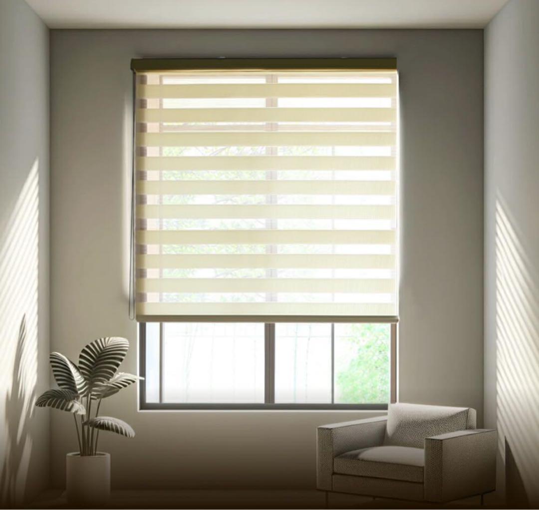 ロールカーテン　ロールスクリーン　防炎加工　調光　2本セット　新品