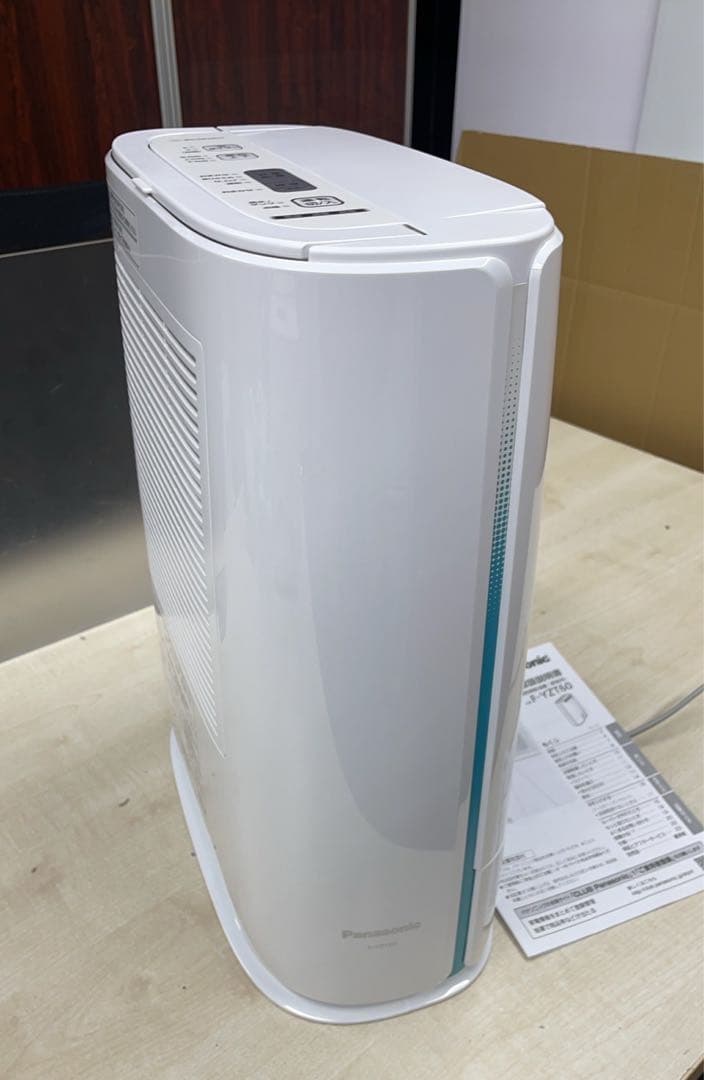 ★中古美品！パナソニック 衣類乾燥除湿機 F-YZT60
