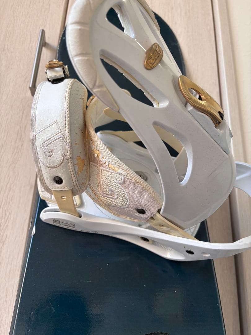 Salomon Lightbody 300 fr 144 スノーボード