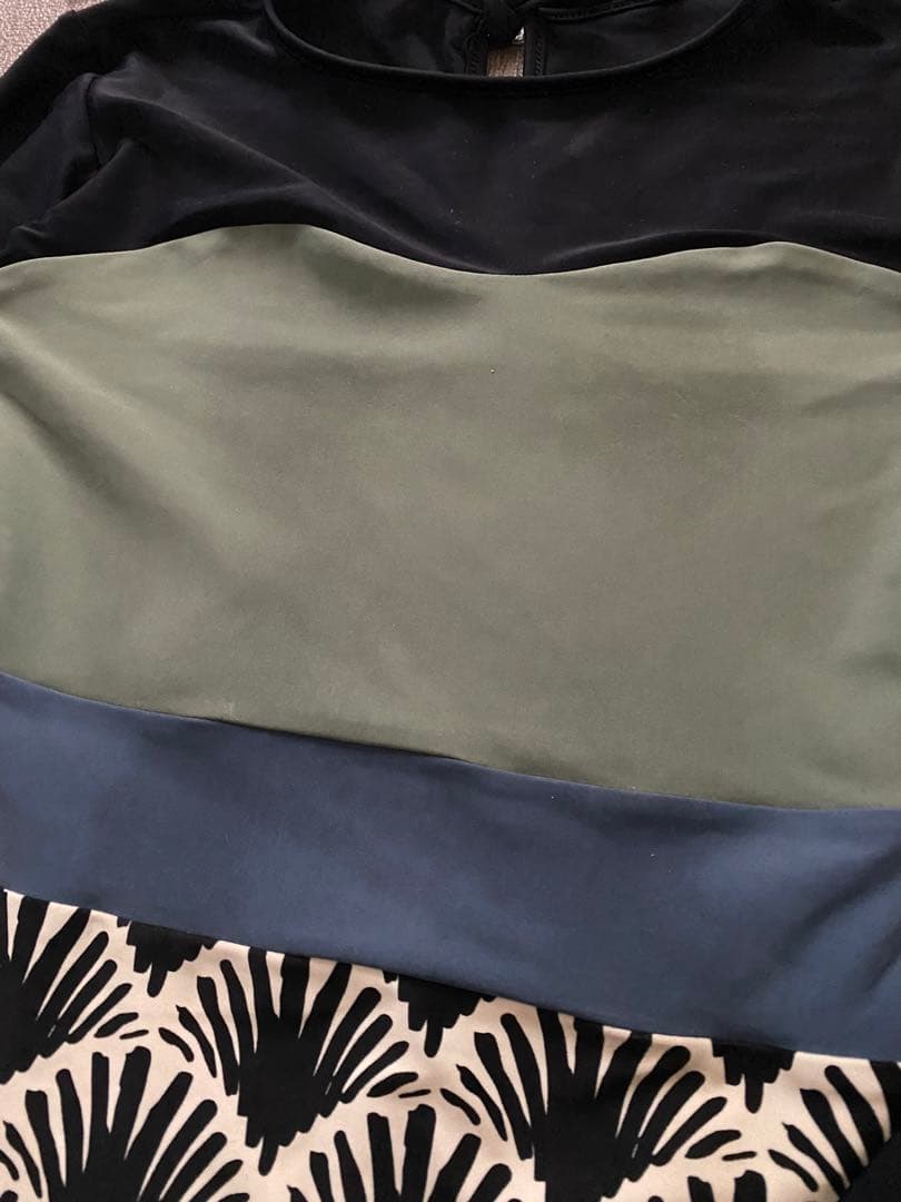 【seea】hermosaラッシュガードワンピース水着