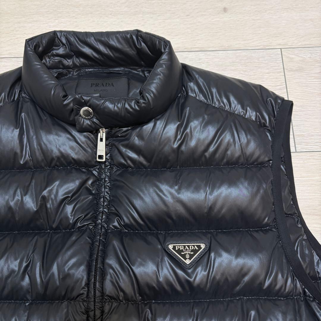 ジャケット・アウター PRADA triangle logo nylon down vest