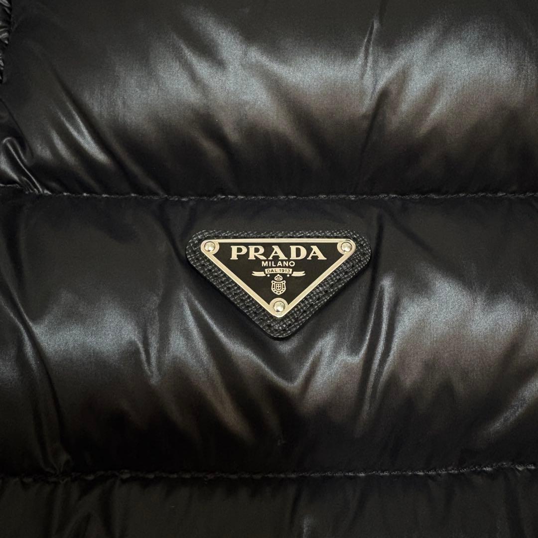ジャケット・アウター PRADA triangle logo nylon down vest