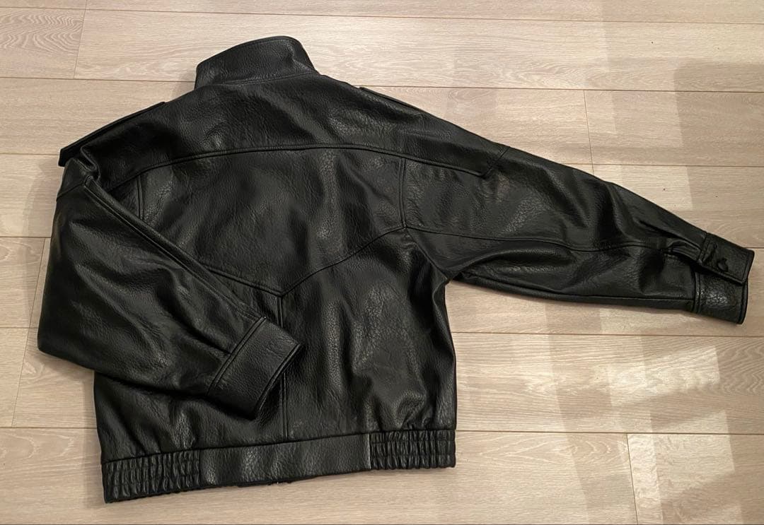 ザラ　ZARA フェイクレザージャケット