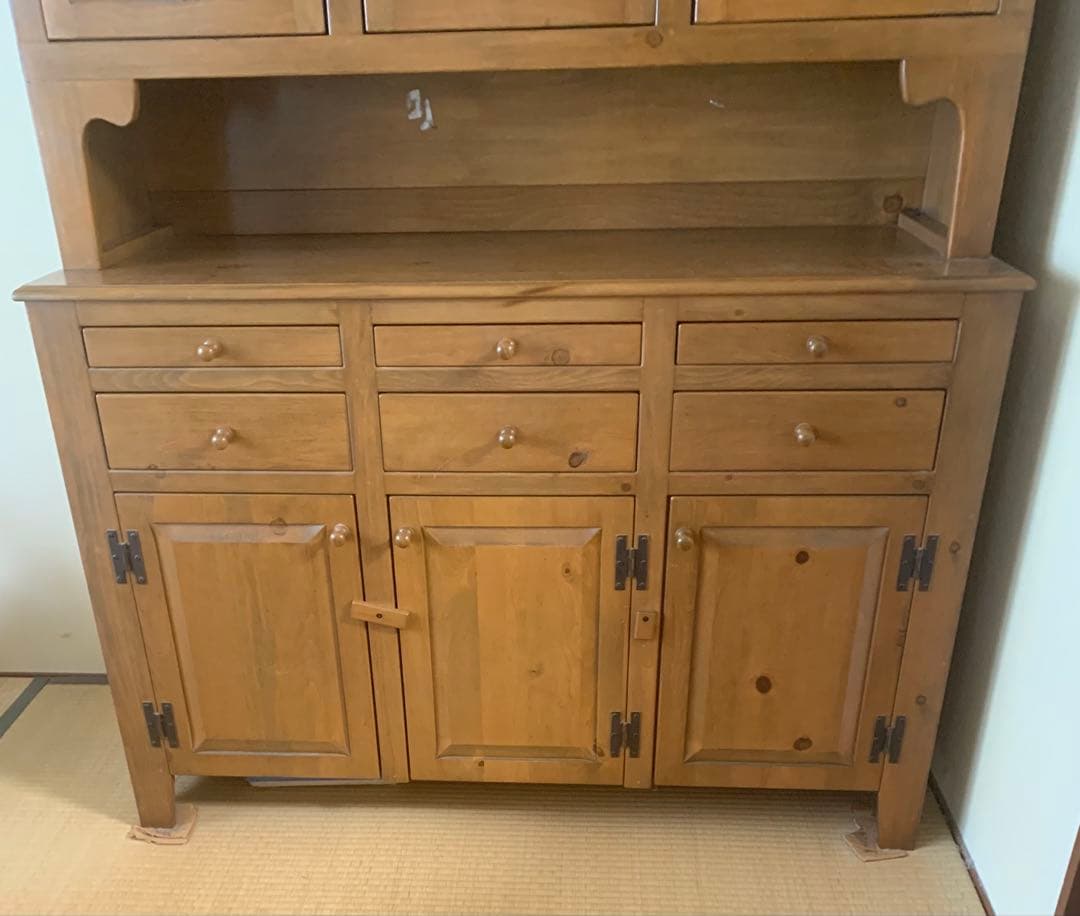 カントリー家具　食器棚 カップボード