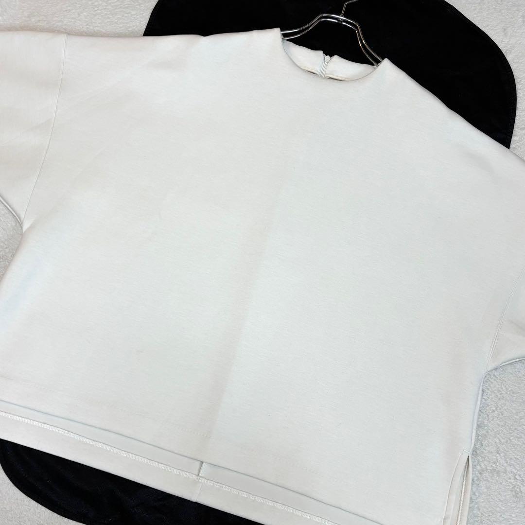 【23AW•美品】ウィムガゼット ダンボールプルオーバー オフホワイト 定番人気